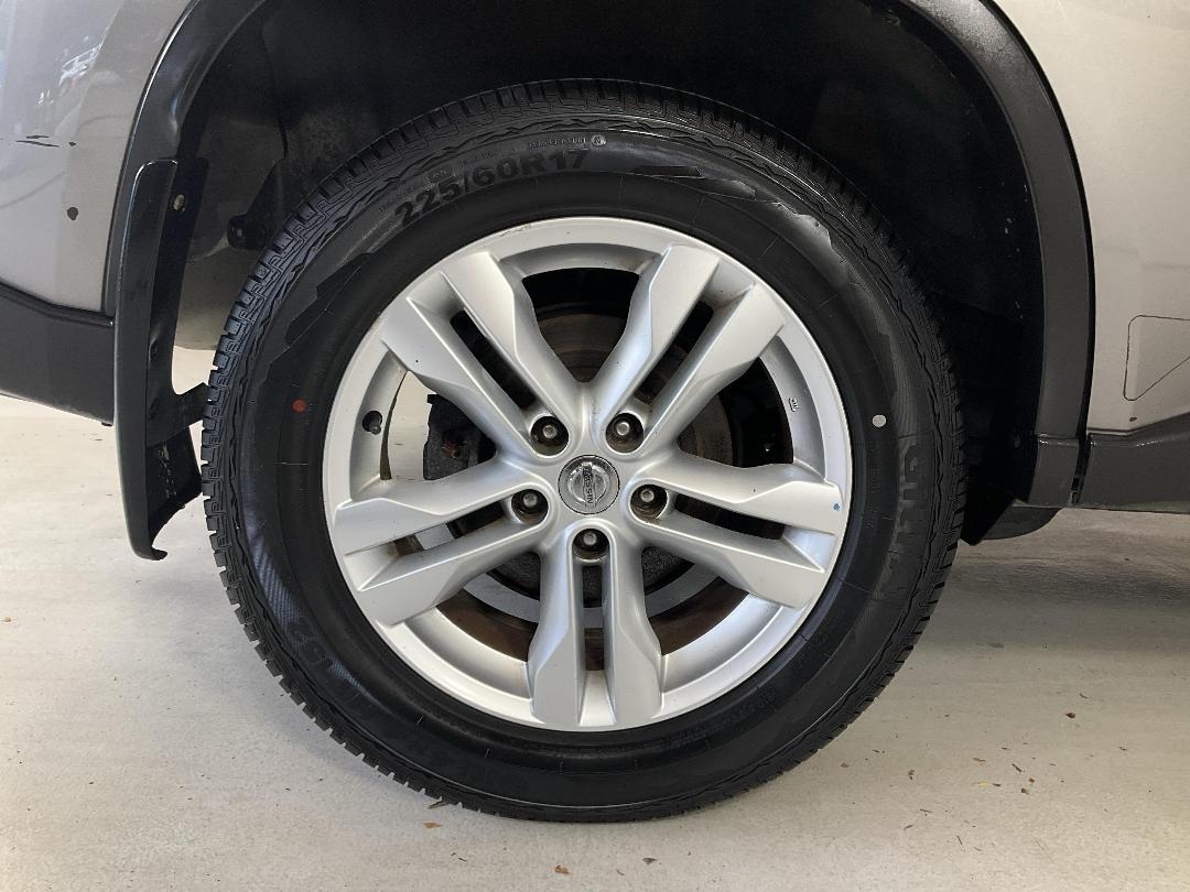 Photo '12' of Nissan X-Trail