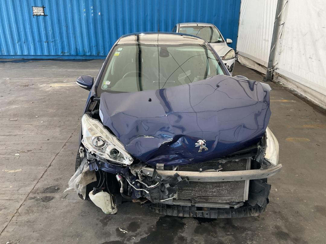 Photo '2' of Peugeot 208