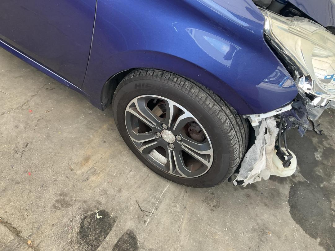 Photo '17' of Peugeot 208