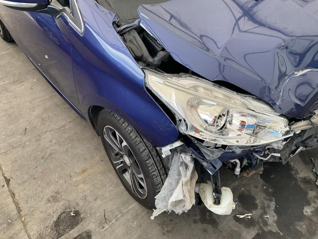 Photo '22' of Peugeot 208