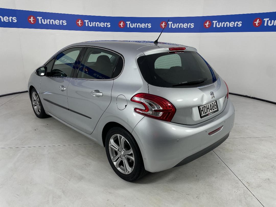 Photo '10' of Peugeot 208 Allure