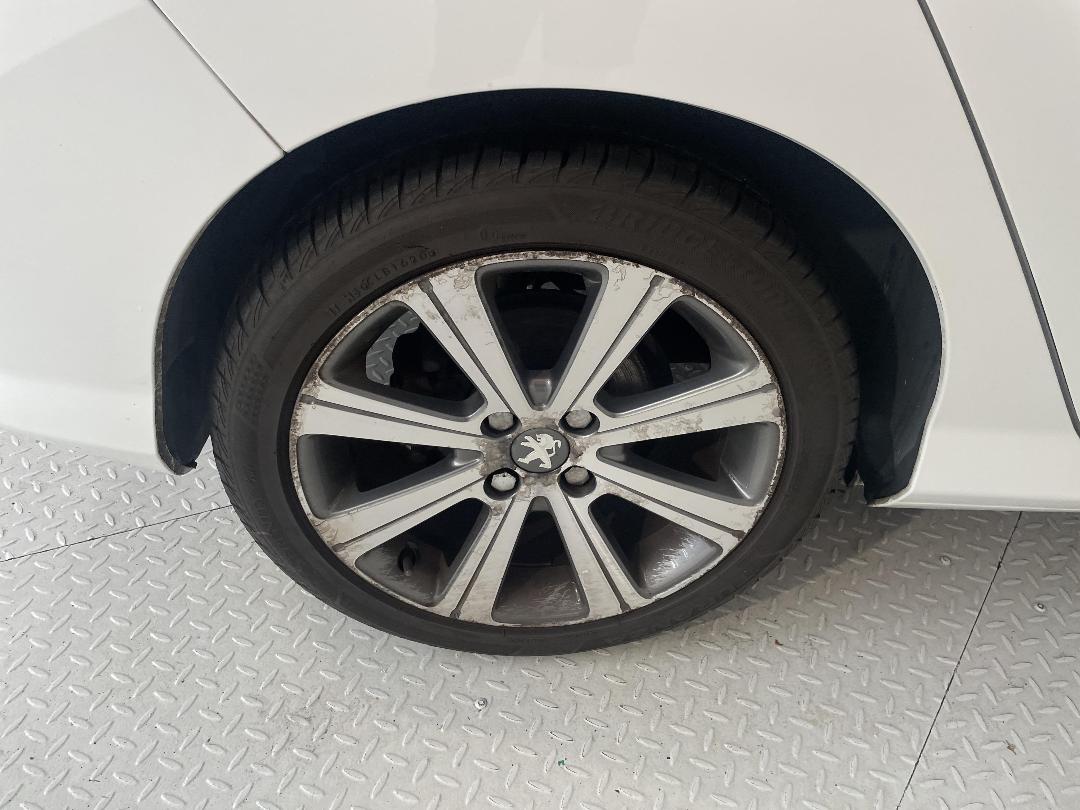 Photo '12' of Peugeot 308