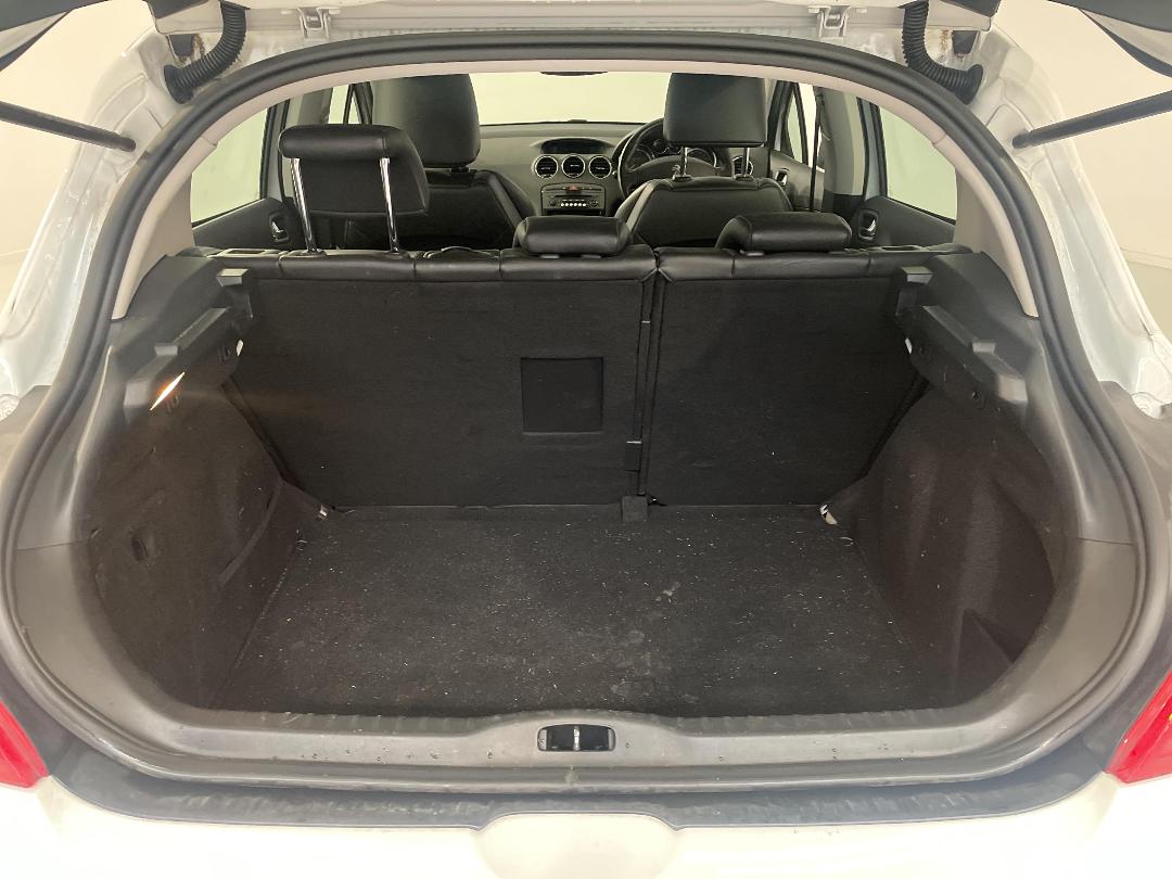 Photo '14' of Peugeot 308