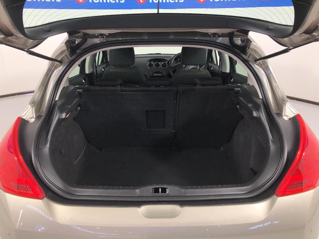 Photo '14' of Peugeot 308 Photo '14' of Peugeot 308