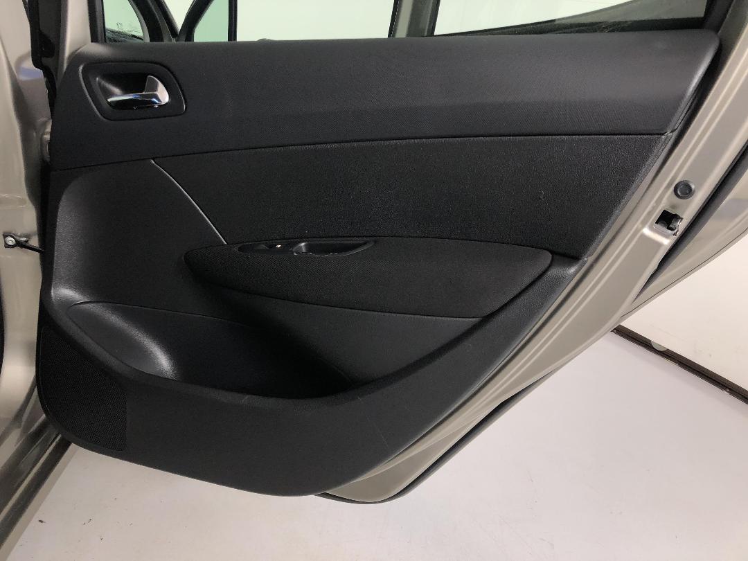 Photo '19' of Peugeot 308 Photo '19' of Peugeot 308