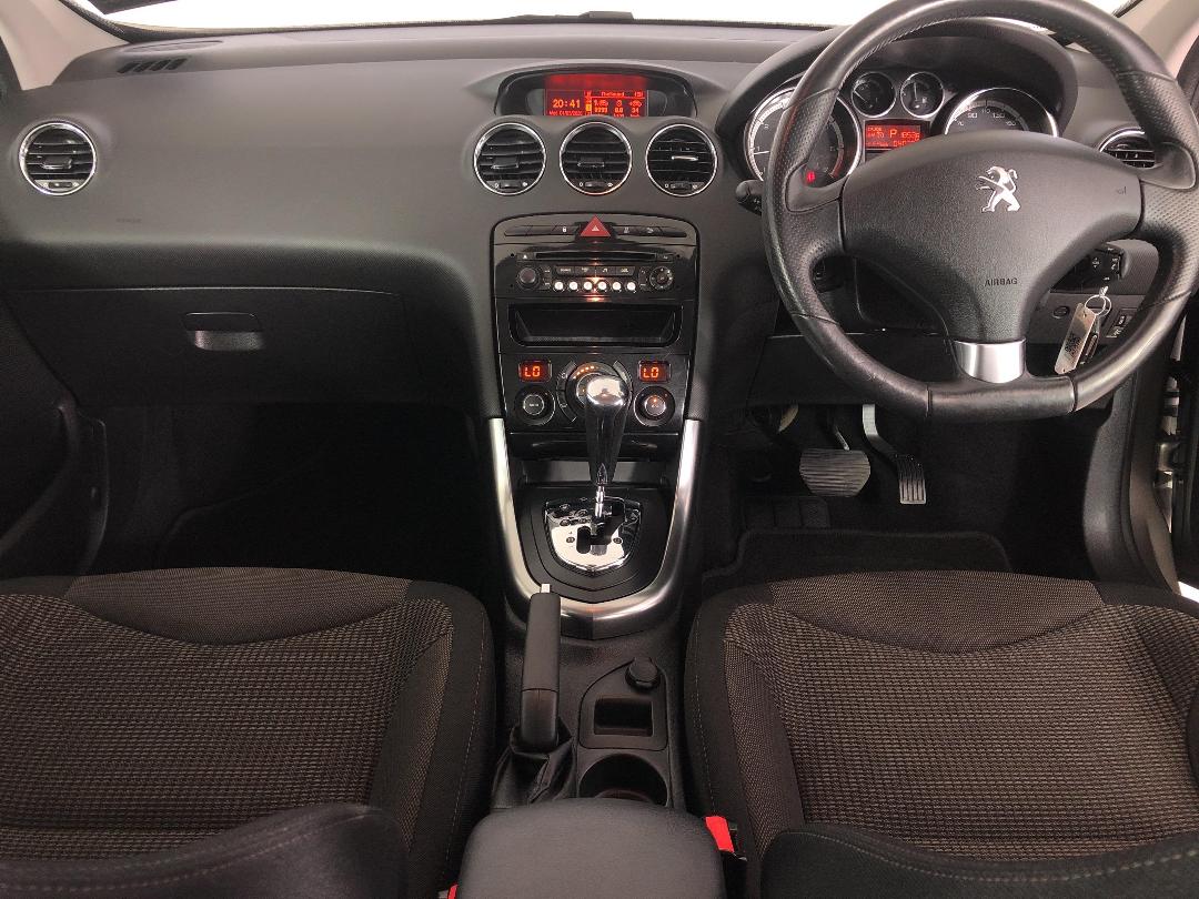 Photo '17' of Peugeot 308 Photo '17' of Peugeot 308