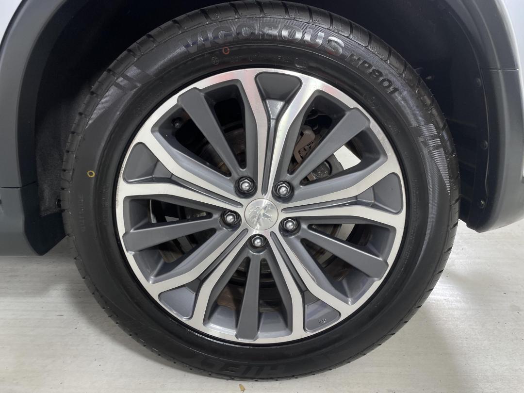 Photo '11' of Peugeot 4008