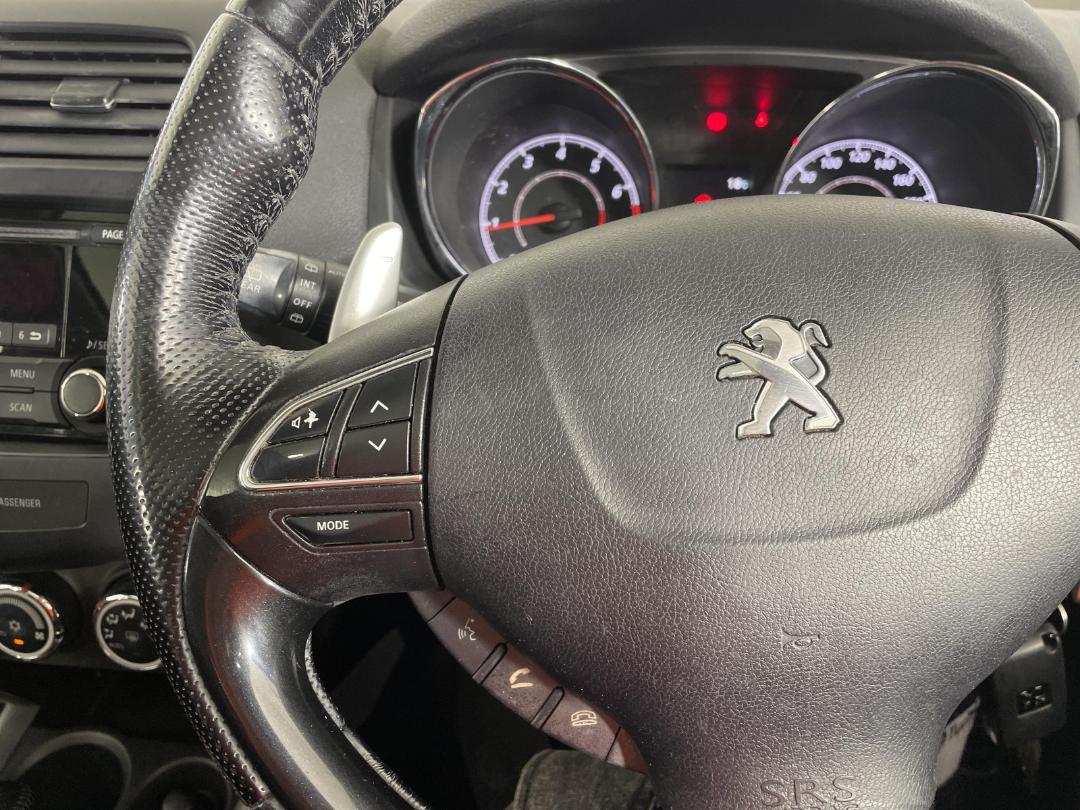 Photo '23' of Peugeot 4008