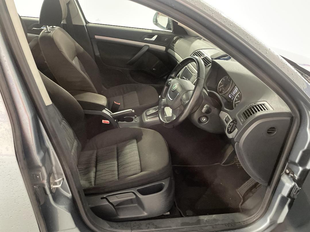 Photo '16' of Skoda Octavia Photo '16' of Skoda Octavia