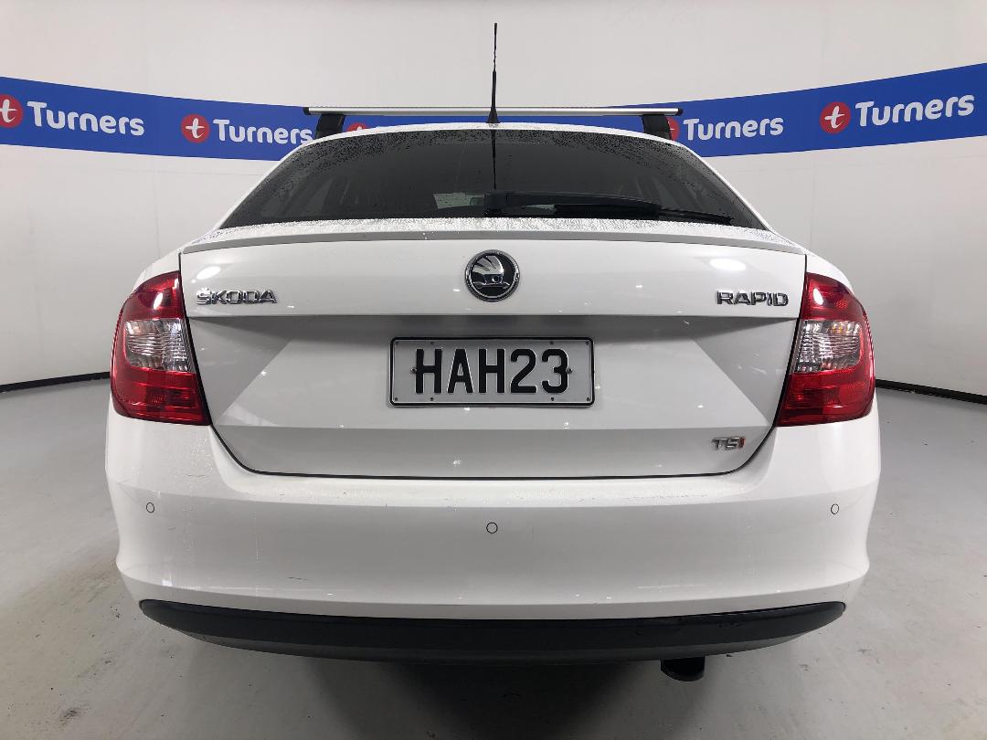 Photo '6' of Skoda Rapid