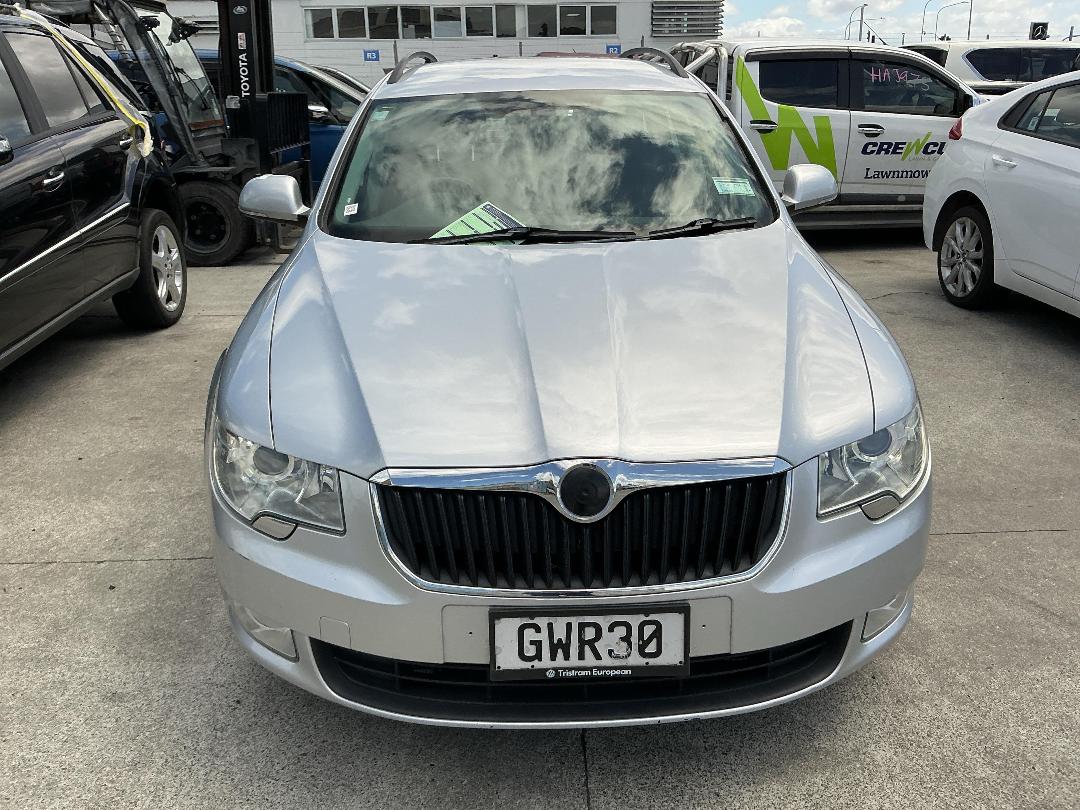 Photo '3' of Skoda Superb TSI 118 Combi Photo '3' of Skoda Superb TSI 118 Combi