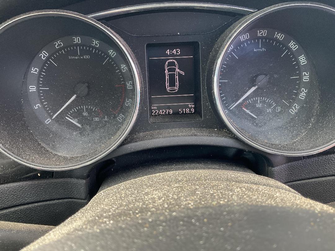 Photo '11' of Skoda Superb 125KW 4X4 Elegance W Photo '11' of Skoda Superb 125KW 4X4 Elegance W