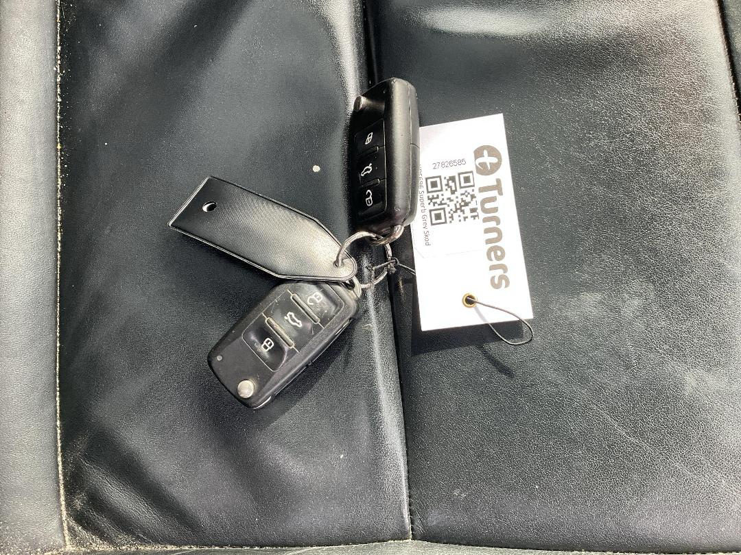 Photo '12' of Skoda Superb 125KW 4X4 Elegance W Photo '12' of Skoda Superb 125KW 4X4 Elegance W