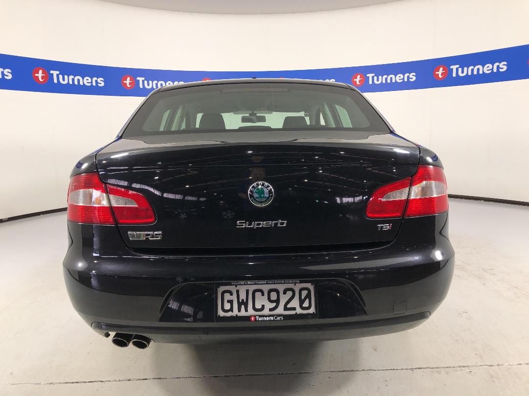 Photo '6' of Skoda Superb