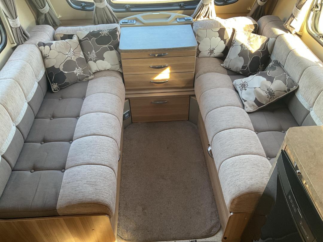 Photo '17' of Sterling Eccles Quartz Caravan - Single Photo '17' of Sterling Eccles Quartz Caravan - Single