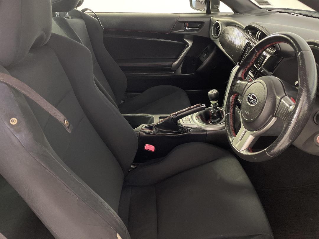 Photo '16' of Subaru BRZ Photo '16' of Subaru BRZ