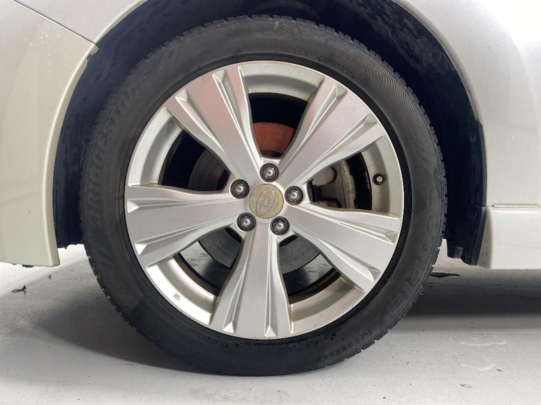 Photo '10' of Subaru Exiga