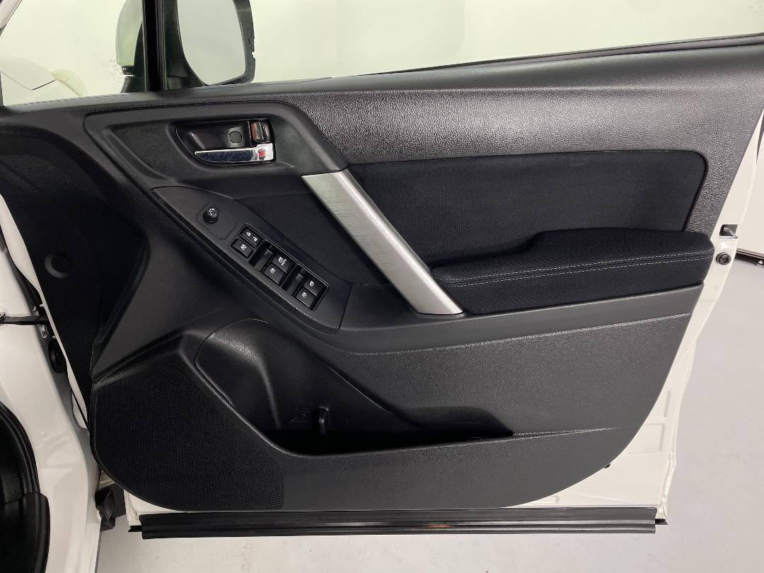 Photo '15' of Subaru Forester Photo '15' of Subaru Forester