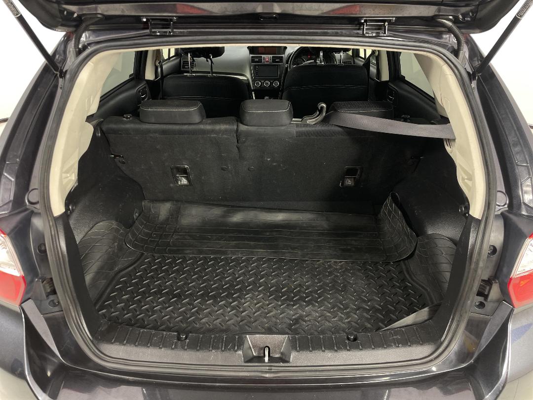 Photo '14' of Subaru Impreza Photo '14' of Subaru Impreza