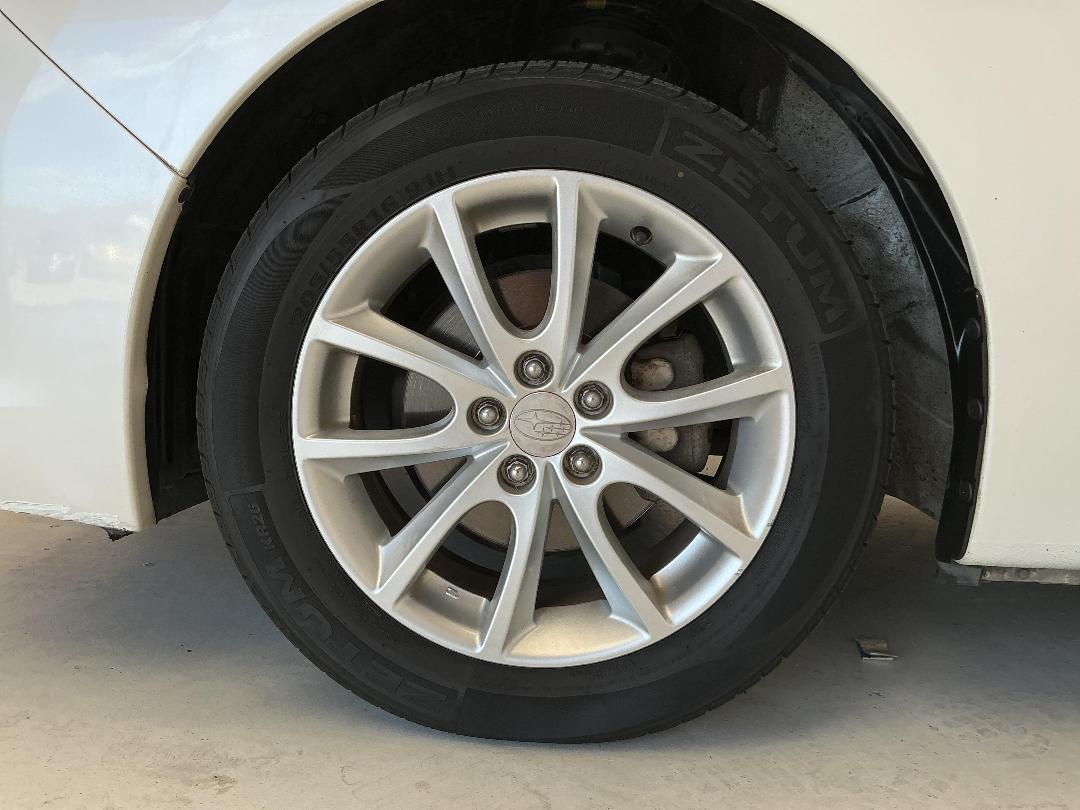 Photo '10' of Subaru Impreza Photo '10' of Subaru Impreza