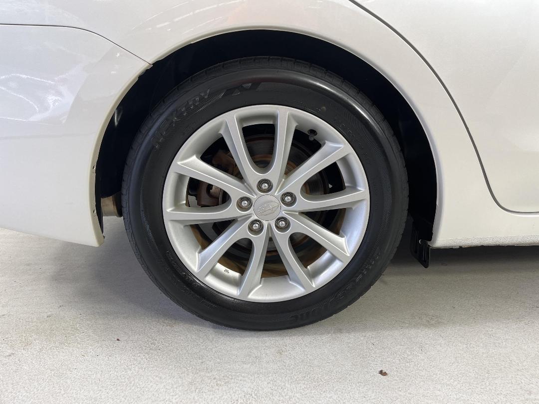 Photo '12' of Subaru Impreza