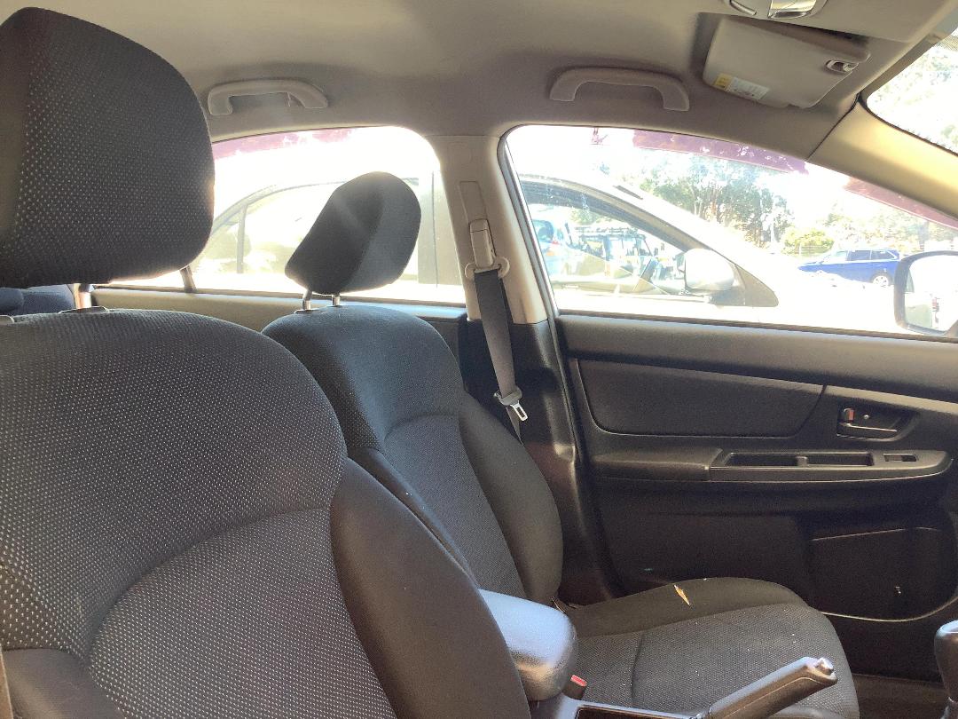 Photo '12' of Subaru Impreza Photo '12' of Subaru Impreza