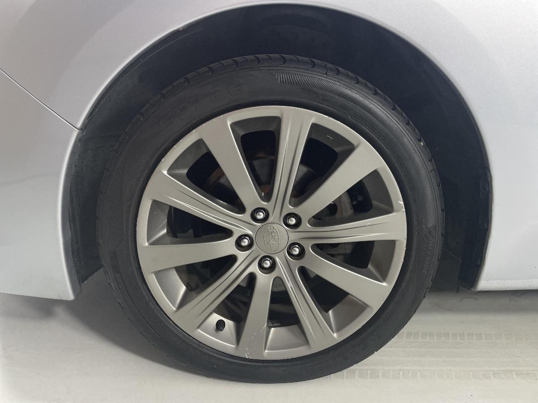 Photo '10' of Subaru Impreza Photo '10' of Subaru Impreza