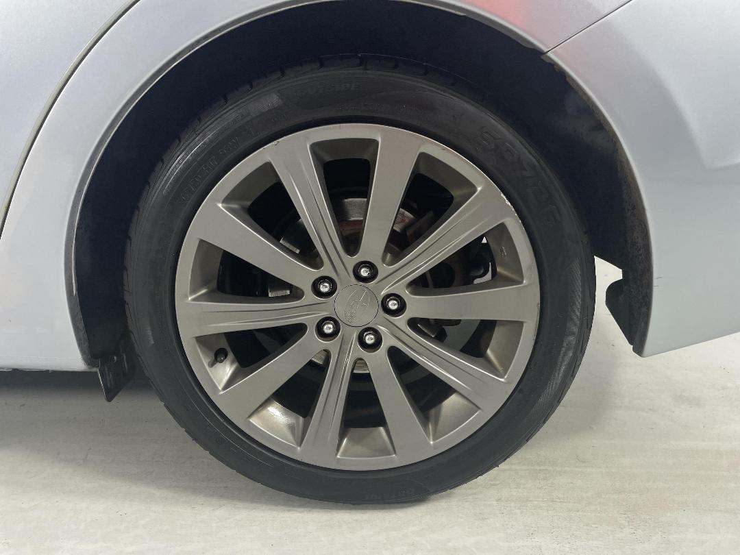 Photo '11' of Subaru Impreza Photo '11' of Subaru Impreza