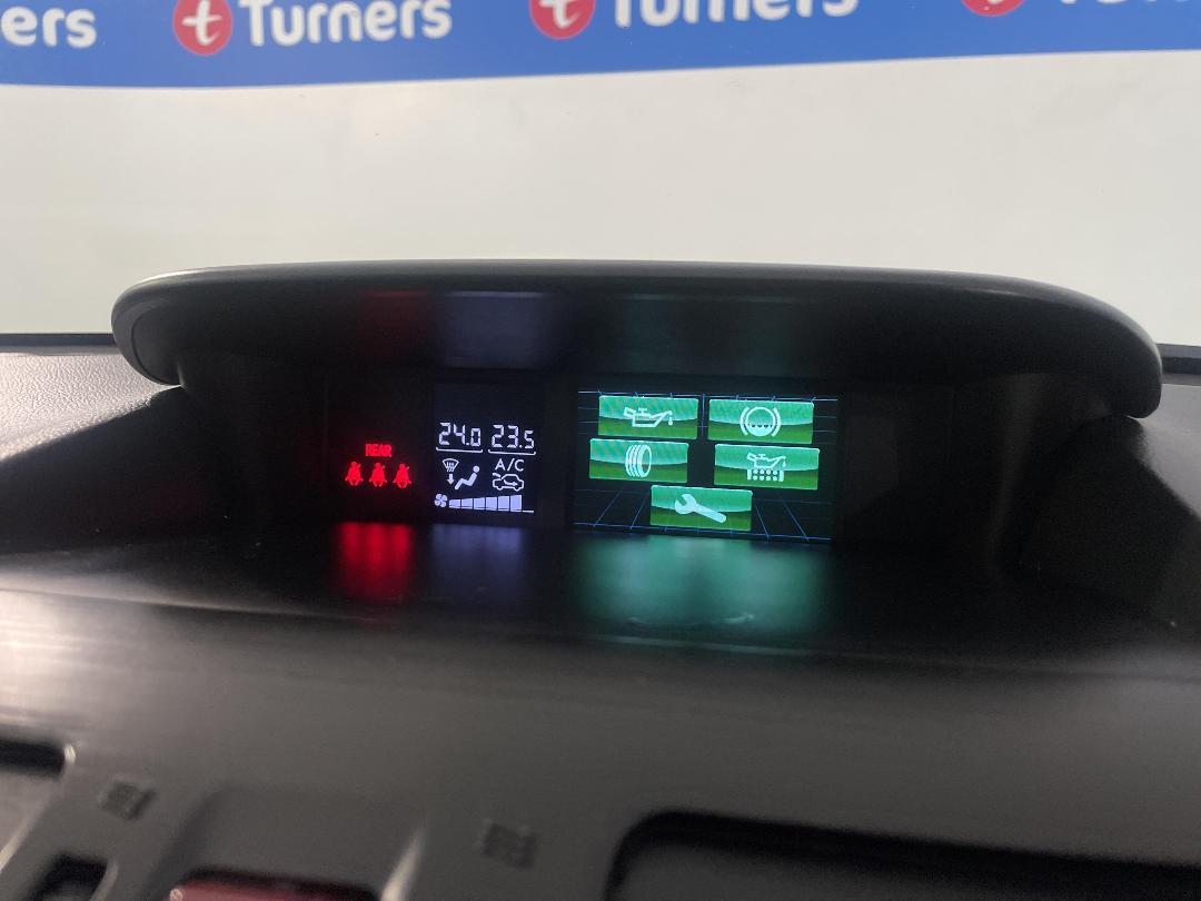 Photo '29' of Subaru Impreza Photo '29' of Subaru Impreza