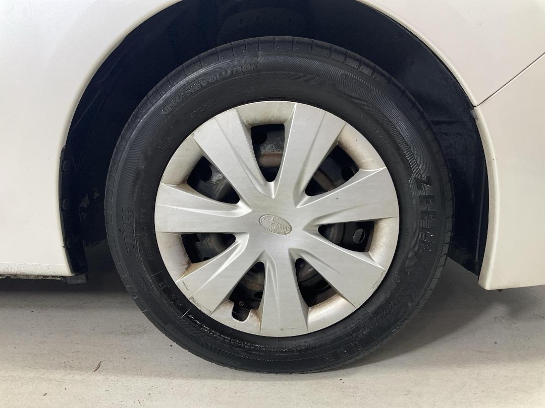 Photo '4' of Subaru Impreza Photo '4' of Subaru Impreza