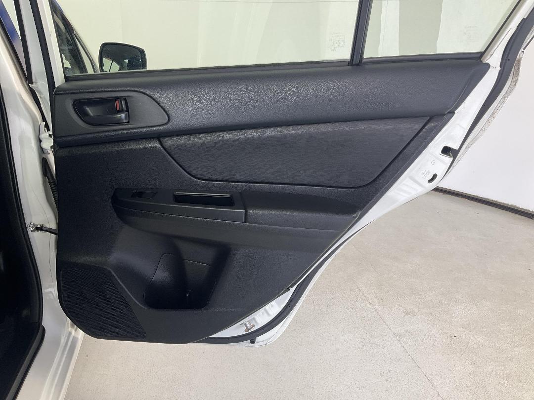 Photo '14' of Subaru Impreza Photo '14' of Subaru Impreza