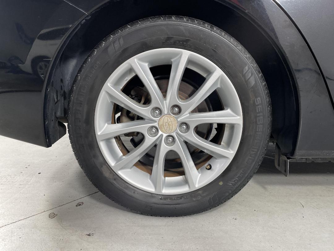 Photo '12' of Subaru Impreza Photo '12' of Subaru Impreza