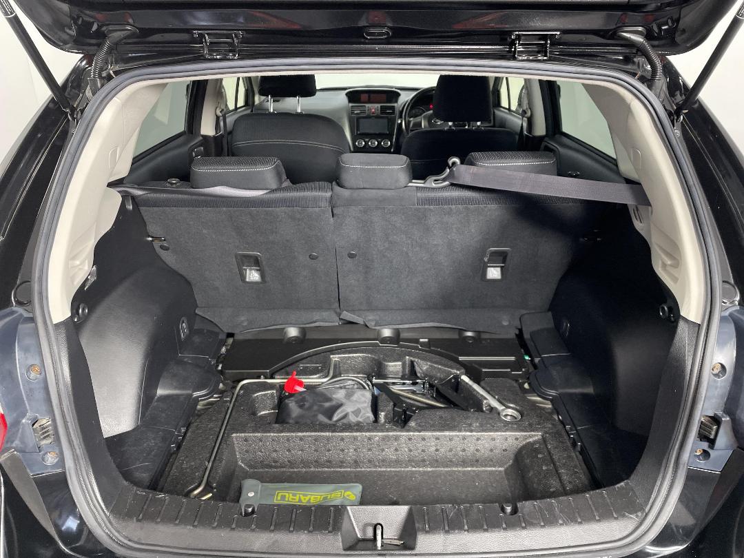 Photo '14' of Subaru Impreza Photo '14' of Subaru Impreza