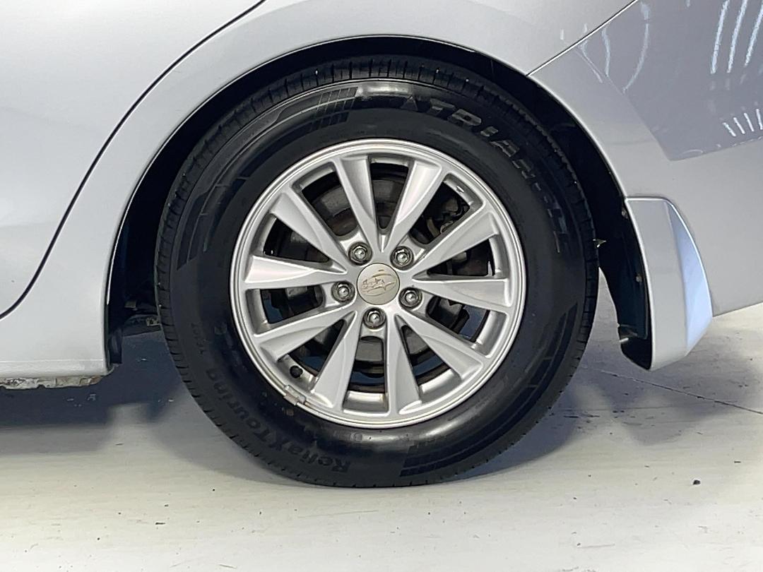 Photo '11' of Subaru Impreza