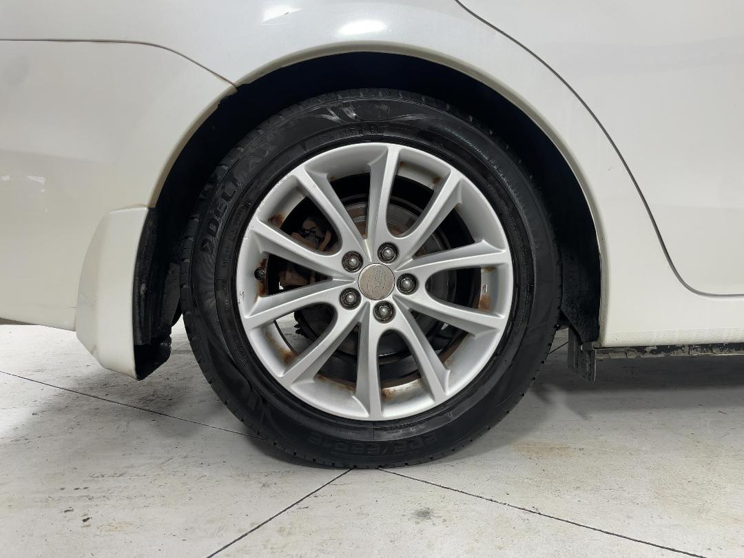 Photo '12' of Subaru Impreza