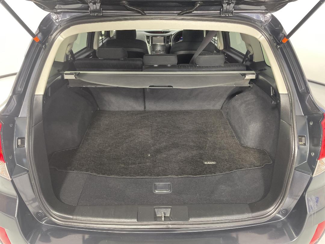 Photo '14' of Subaru Legacy Photo '14' of Subaru Legacy