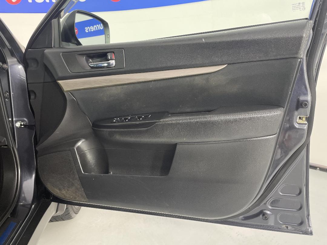 Photo '15' of Subaru Legacy Photo '15' of Subaru Legacy