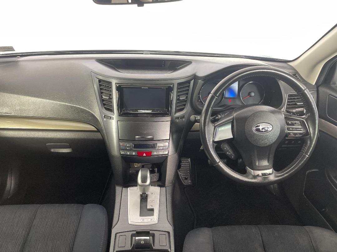 Photo '17' of Subaru Legacy Photo '17' of Subaru Legacy