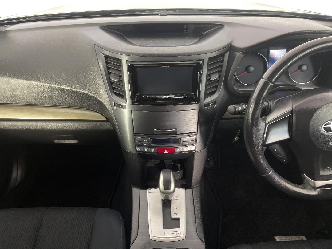 Photo '18' of Subaru Legacy Photo '18' of Subaru Legacy