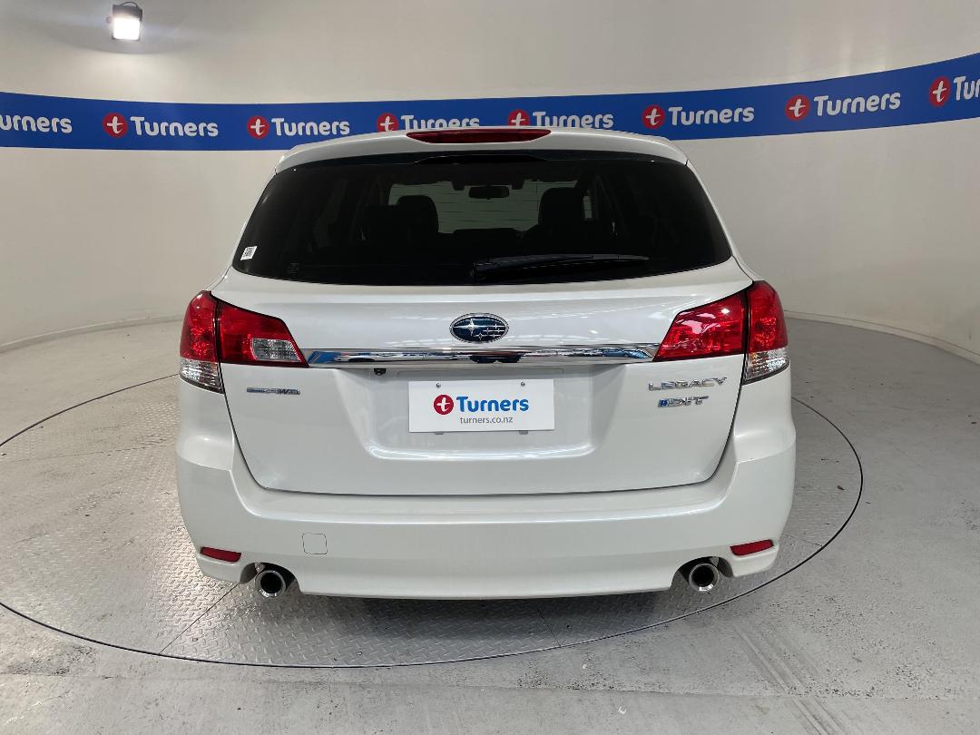 Photo '6' of Subaru Legacy