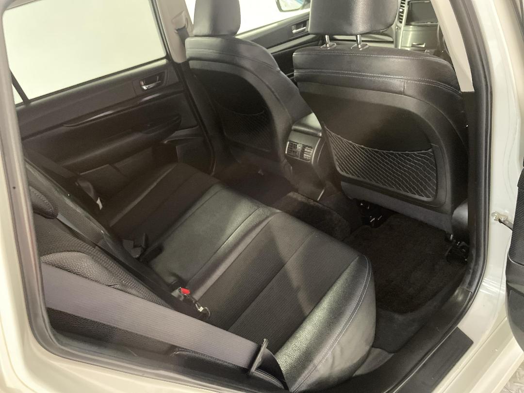 Photo '20' of Subaru Legacy