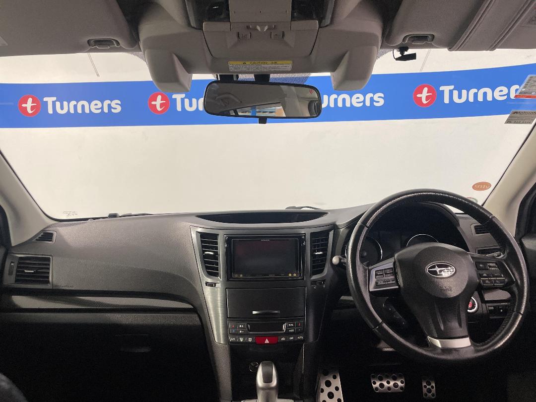 Photo '17' of Subaru Legacy