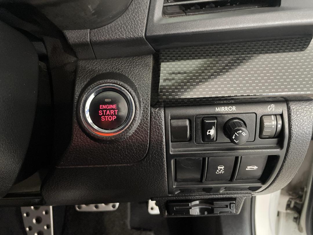 Photo '24' of Subaru Legacy