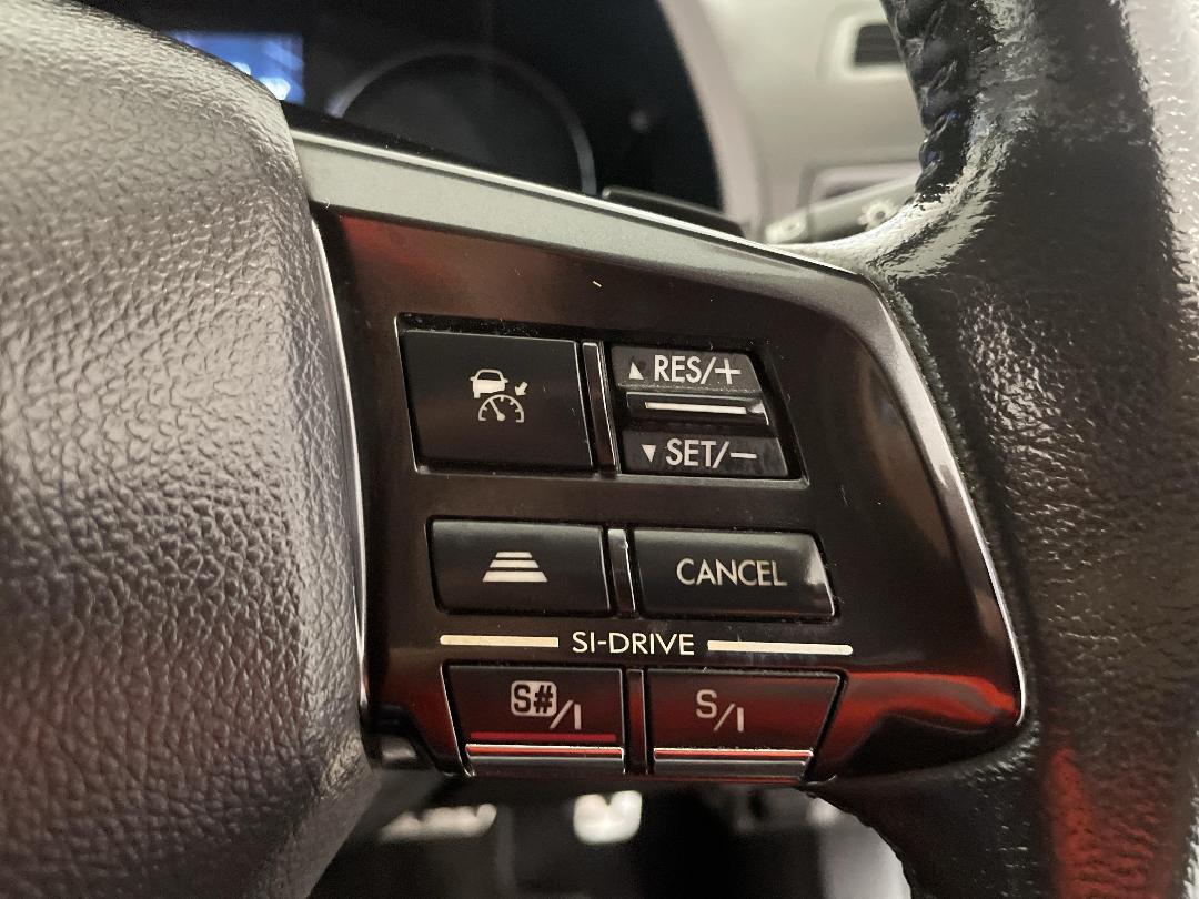 Photo '25' of Subaru Legacy