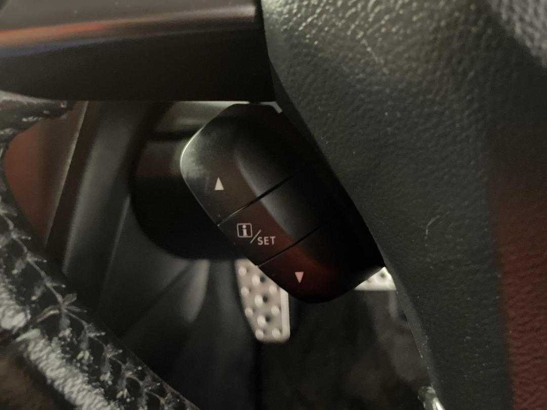 Photo '27' of Subaru Legacy