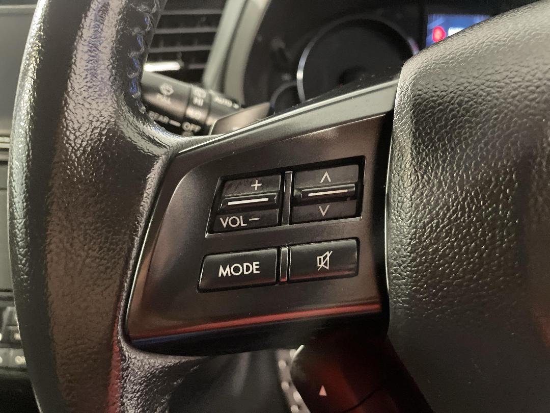 Photo '26' of Subaru Legacy