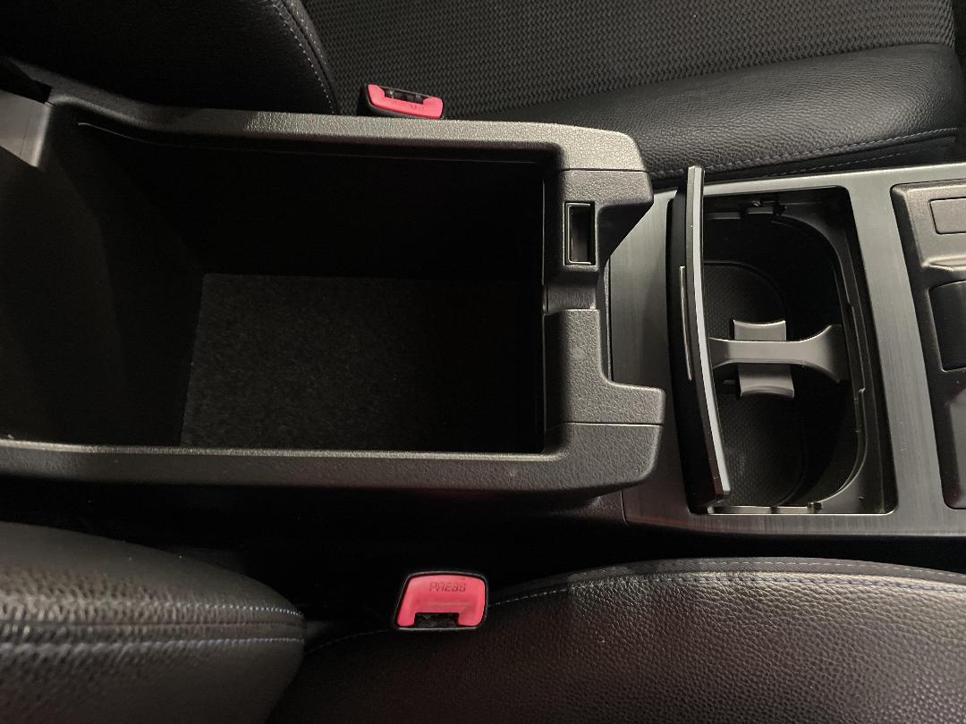 Photo '31' of Subaru Legacy