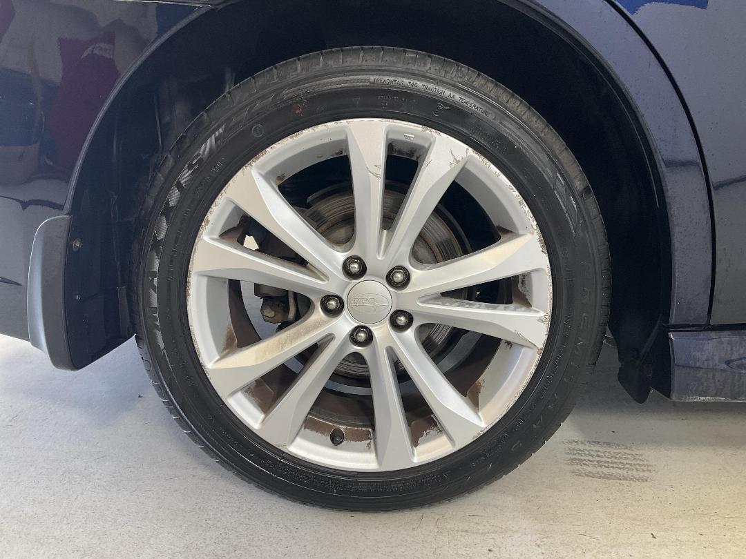 Photo '12' of Subaru Legacy