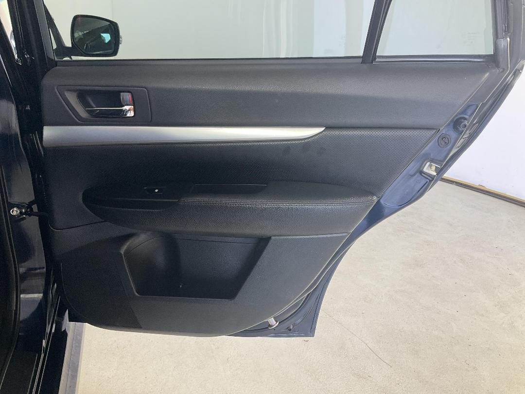 Photo '19' of Subaru Legacy