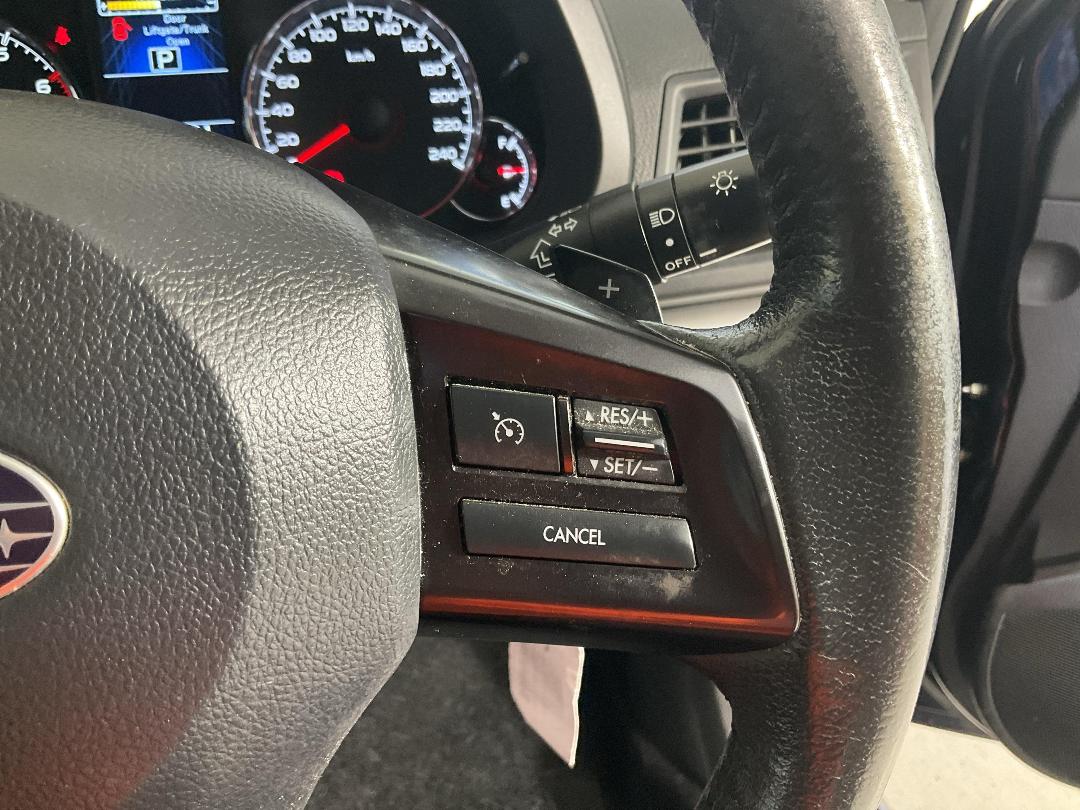 Photo '28' of Subaru Legacy